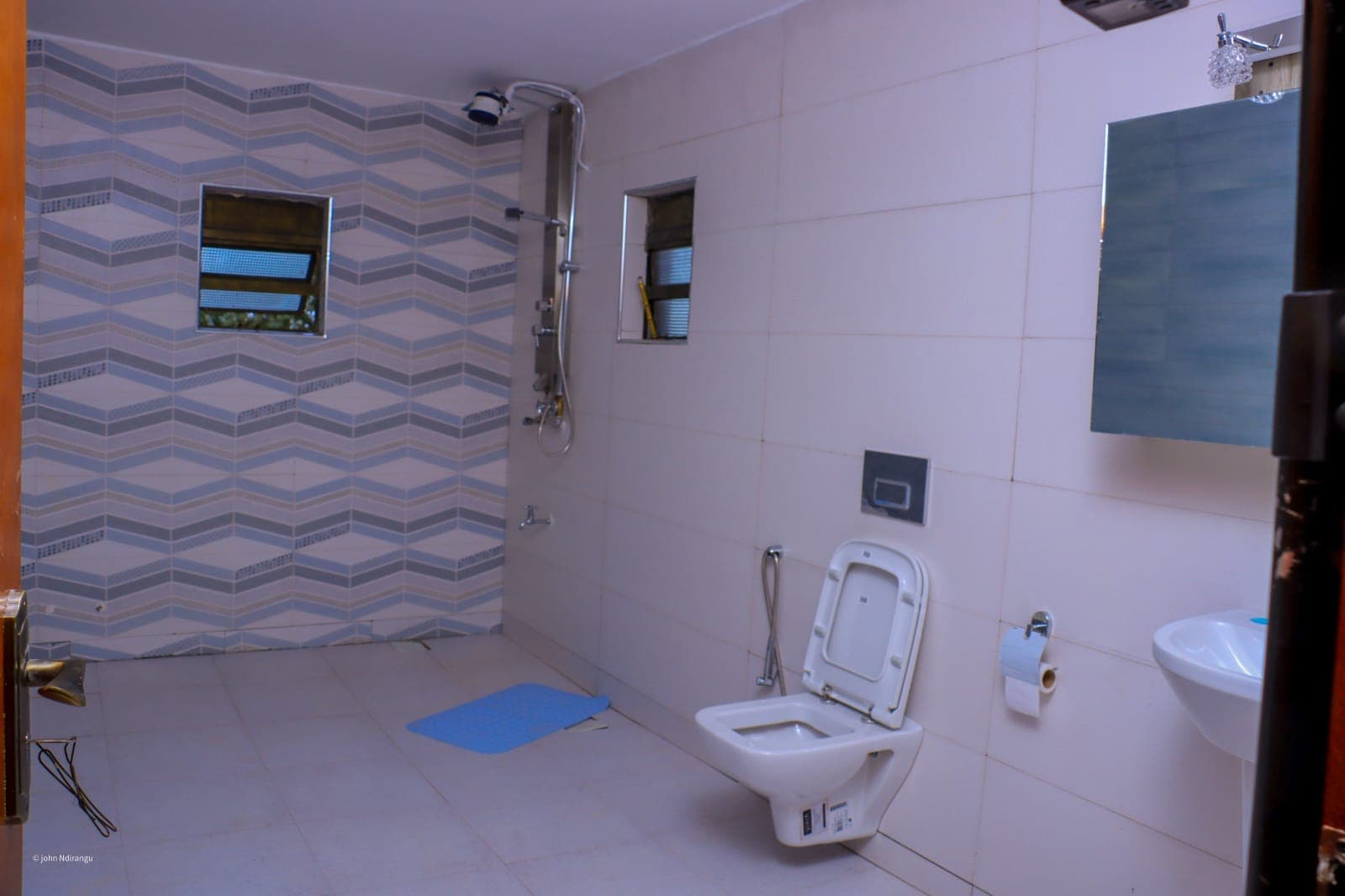 Paradise Suite 12